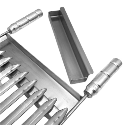 V-Shaped Argentinian grill. Slightly slanted with removable fat collection tray. Stainless steel 304. Aluminium handles for manual use.